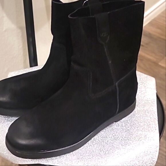 Ugg Josefene Short Boot- Black - Picture 8 of 10